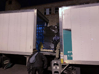 Soda pallet transfer