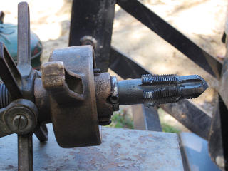 Dual-purpose drill and tap bit